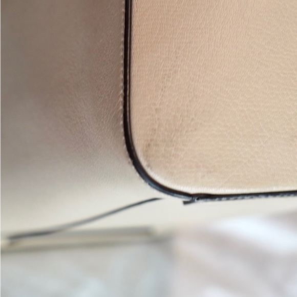 Givenchy Antigona Medium Cream - Picture 12 of 16